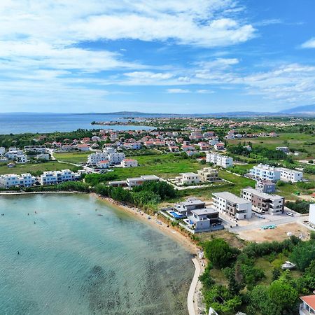 Deluxe Apartments Privlaka On The Sand Ngoại thất bức ảnh