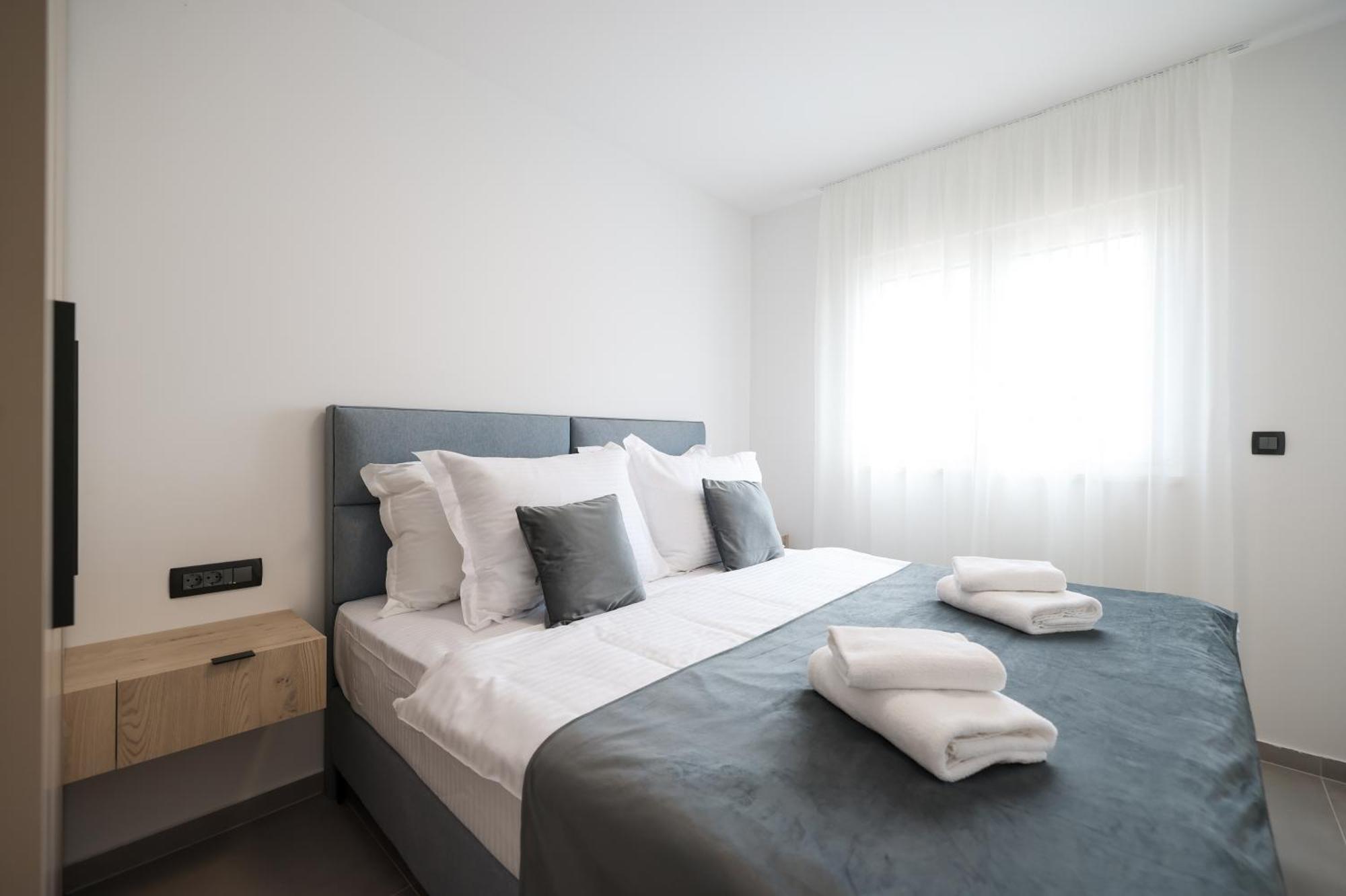 Deluxe Apartments Privlaka On The Sand Ngoại thất bức ảnh