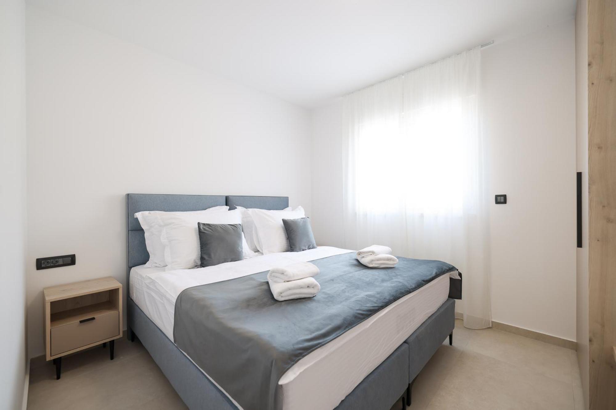 Deluxe Apartments Privlaka On The Sand Phòng bức ảnh