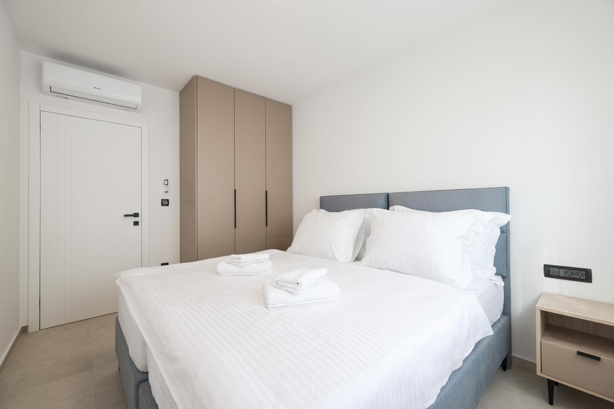 Deluxe Apartments Privlaka On The Sand Phòng bức ảnh